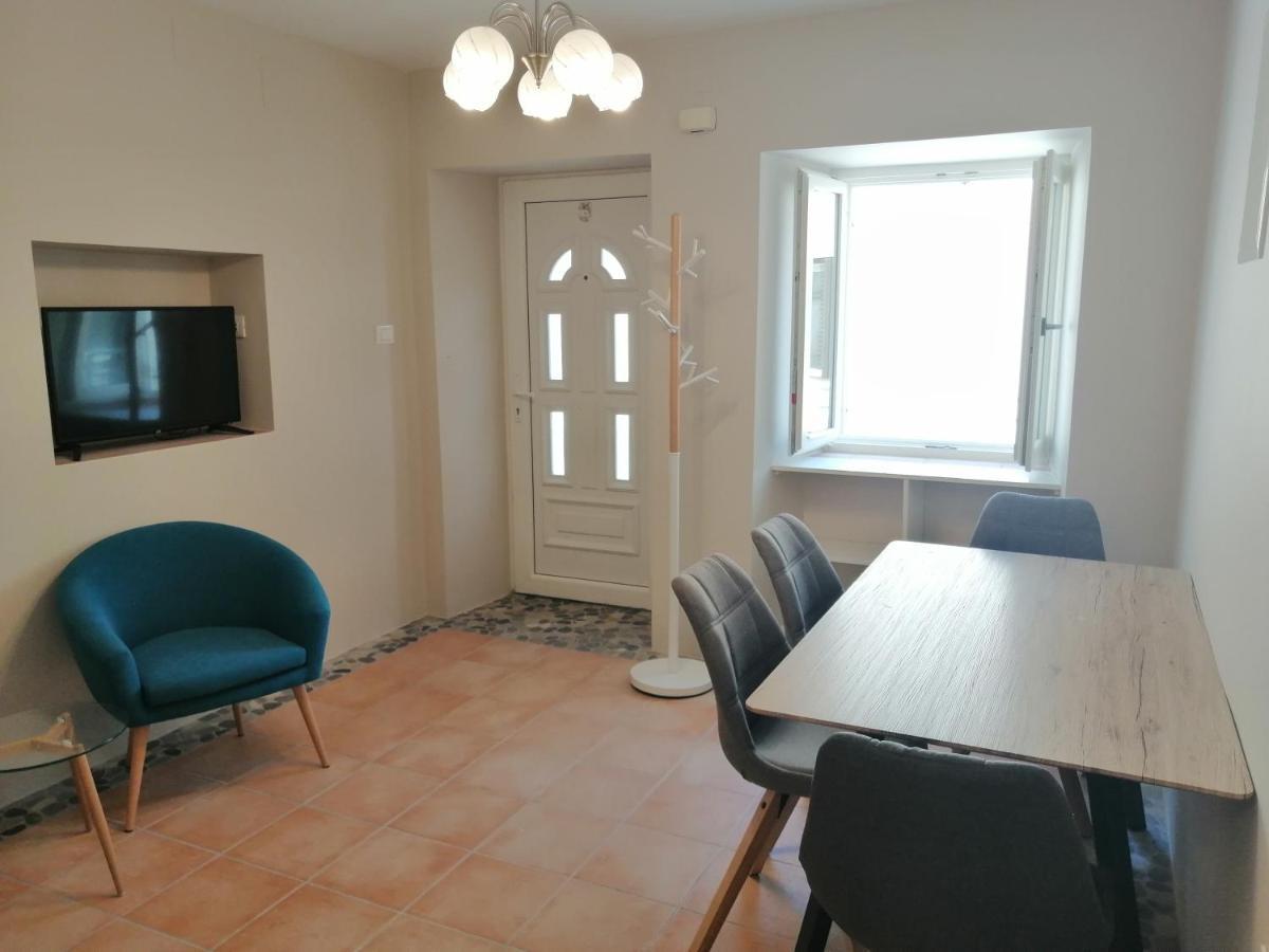 Erika Apartment Екстериор снимка